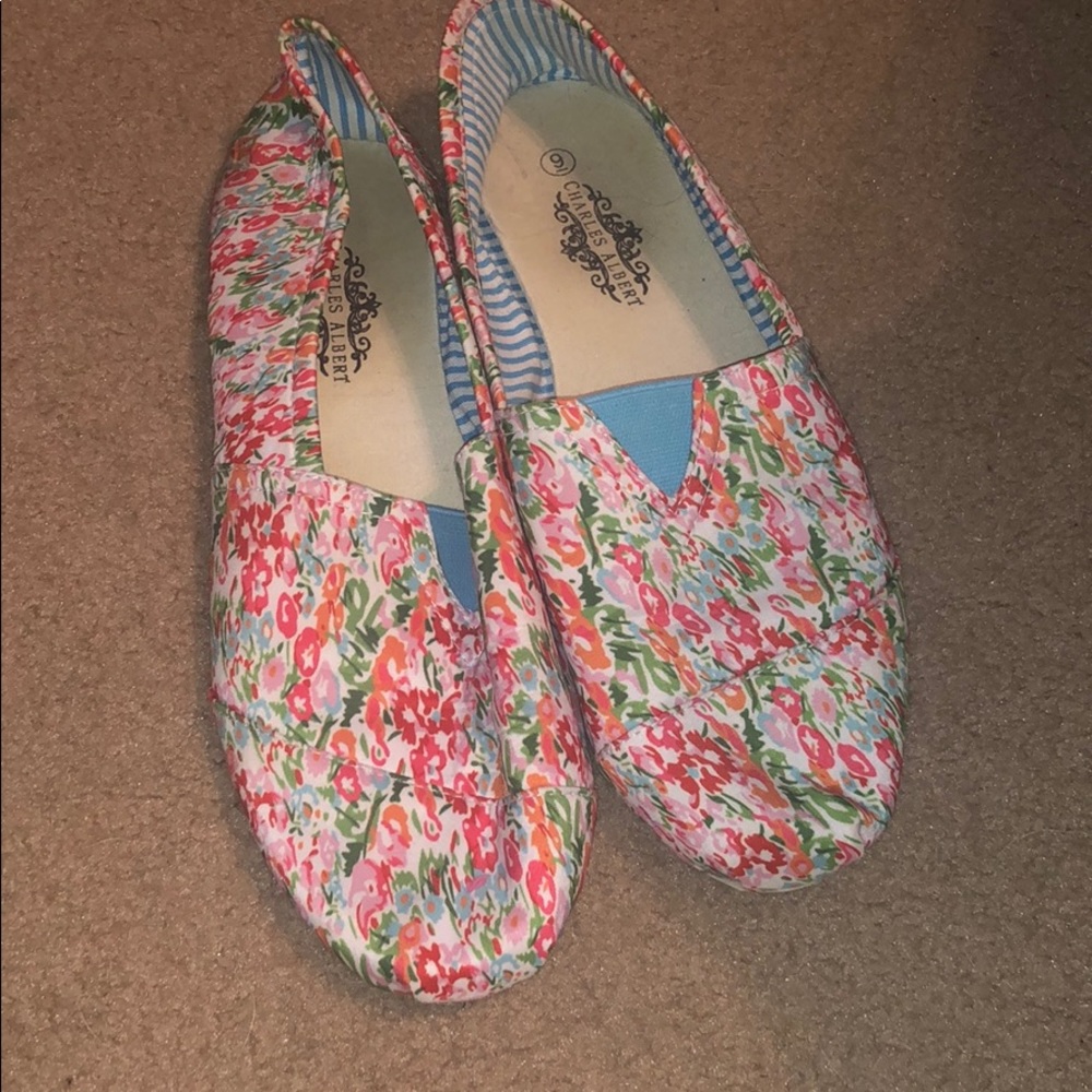 Charles Albert size 9 floral print slip on shoes